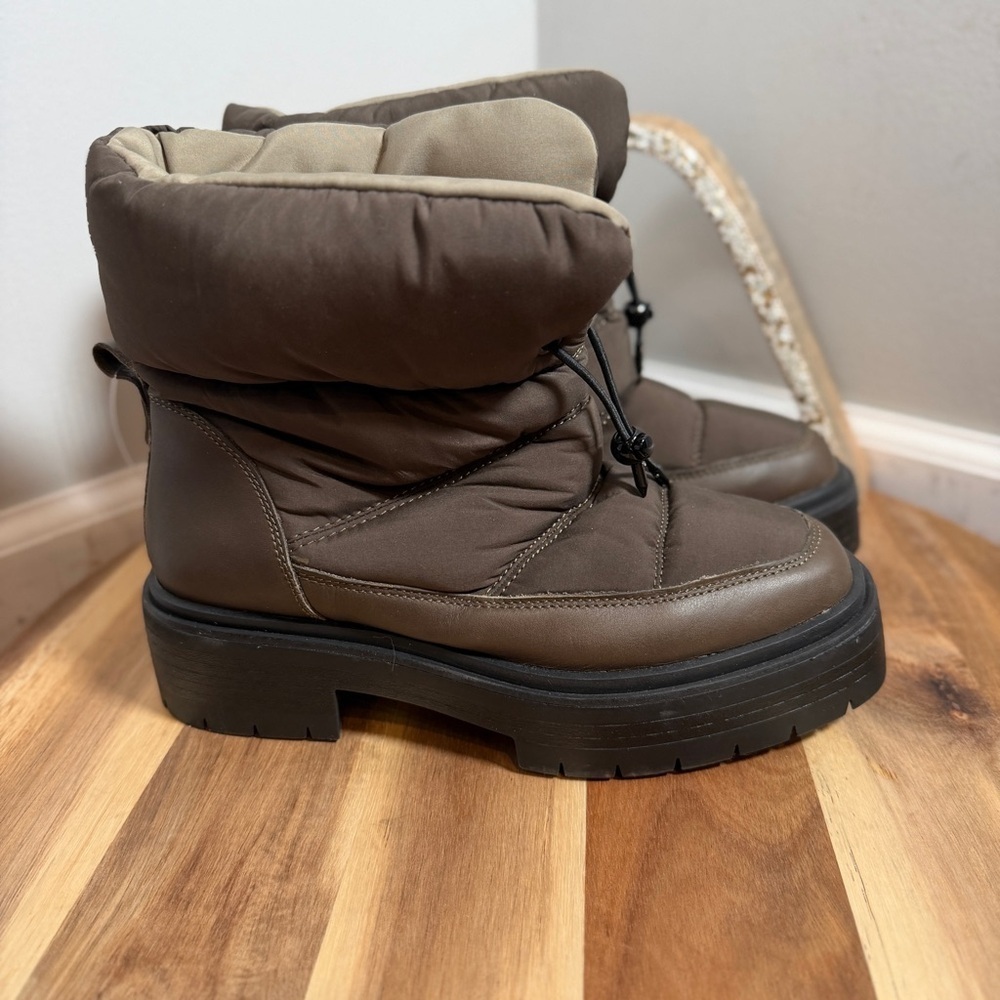 Sam Edelman Reve LAKYN Snow Puffy Quilted Ankle Boots Sz 7.5 Olive Brown Nylon